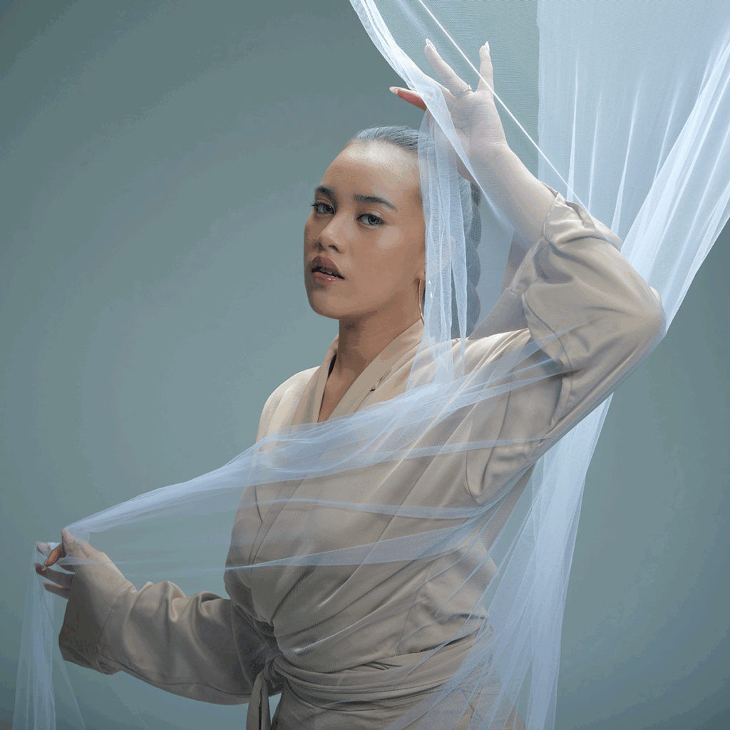 Sunday Spin October 5 - Angelina Punaji