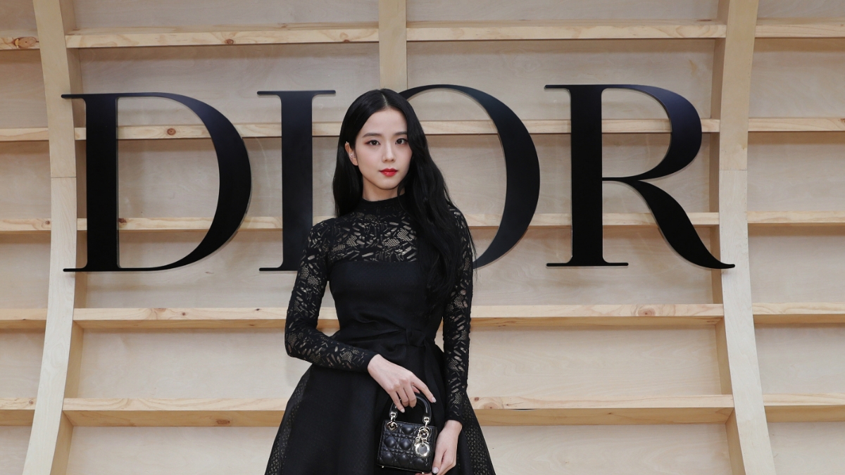 BLACKPINKOFFICIAL  ENDORSEMENT Jisoo x Dior Beauty for Vogue Korea