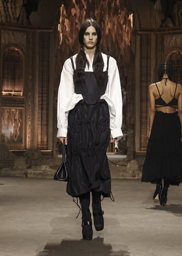 Korean Grandeur and a Tribute to Catherine de Medici at Dior Spring Summer  2023 Show - EnVi Media