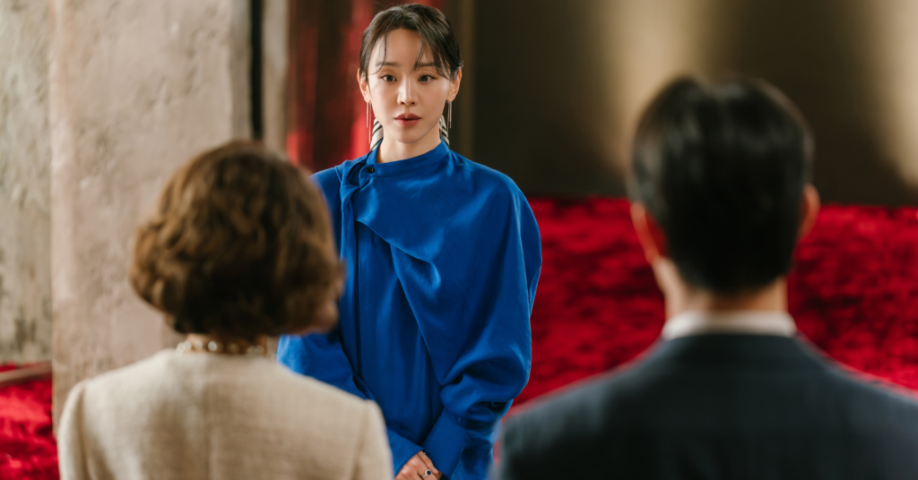Shin Hae-sun stars as the titular Sarah Kim of "The Art of Sarah," donning a blue dress.